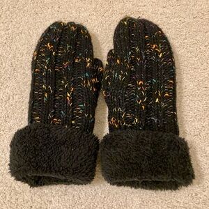 Black Knit Gloves